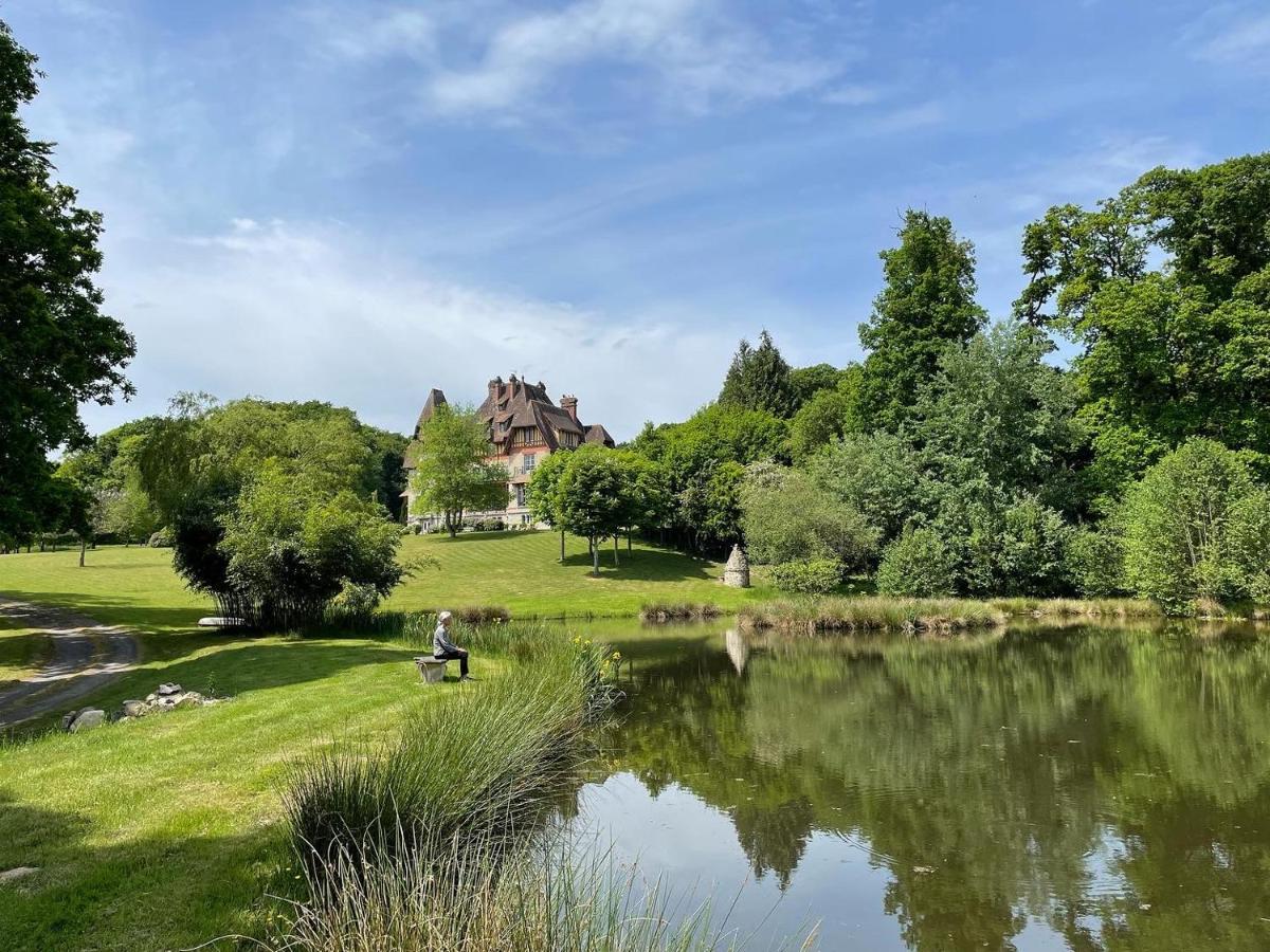 Bed and Breakfast Chateau Du Gue Aux Biches Bagnoles de l'Orne Normandie Zewnętrze zdjęcie