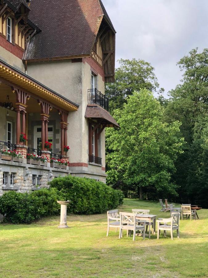 Bed and Breakfast Chateau Du Gue Aux Biches Bagnoles de l'Orne Normandie Zewnętrze zdjęcie