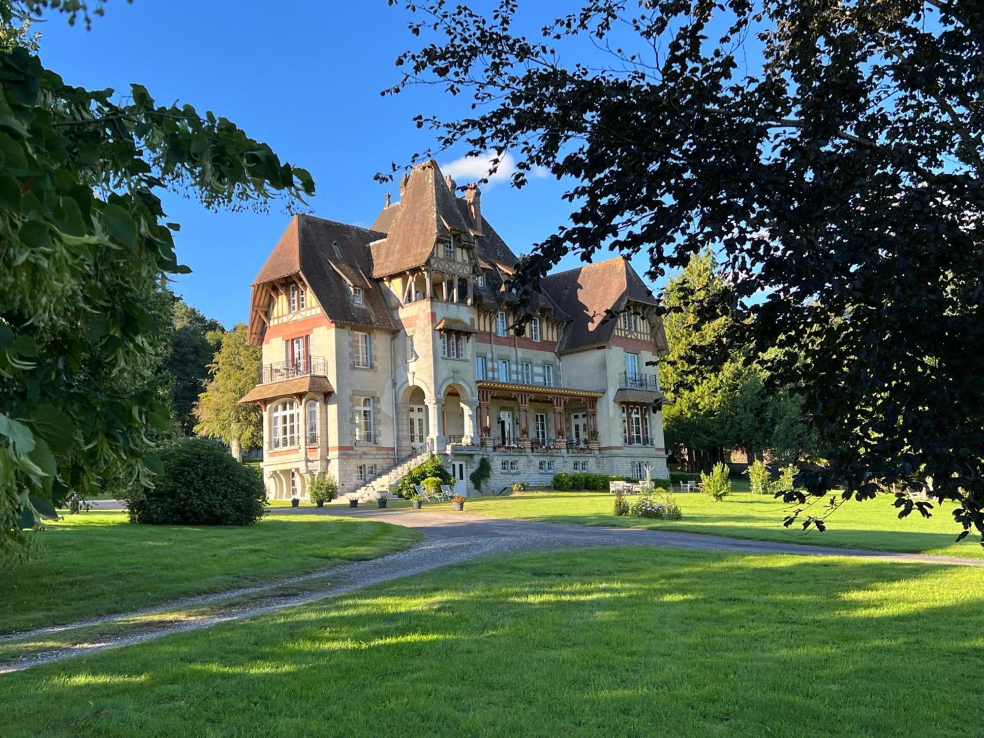 Bed and Breakfast Chateau Du Gue Aux Biches Bagnoles de l'Orne Normandie Zewnętrze zdjęcie